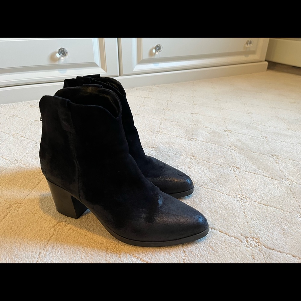 Vince Camuto Signature line distressed Black Bootie